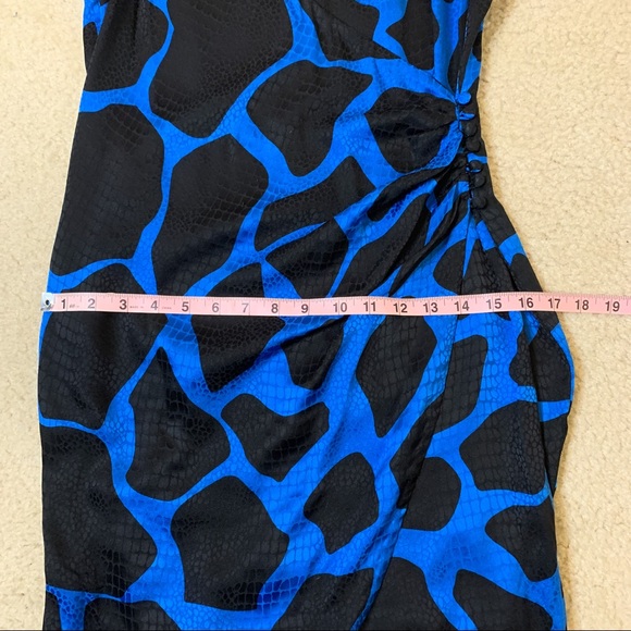 Vintage Flora Kung Silk Wrap Dress size 6 Petites - Picture 15 of 16